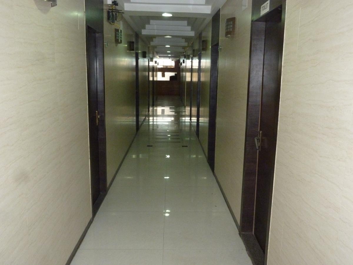 Hotel Regal Palace Bombay Esterno foto